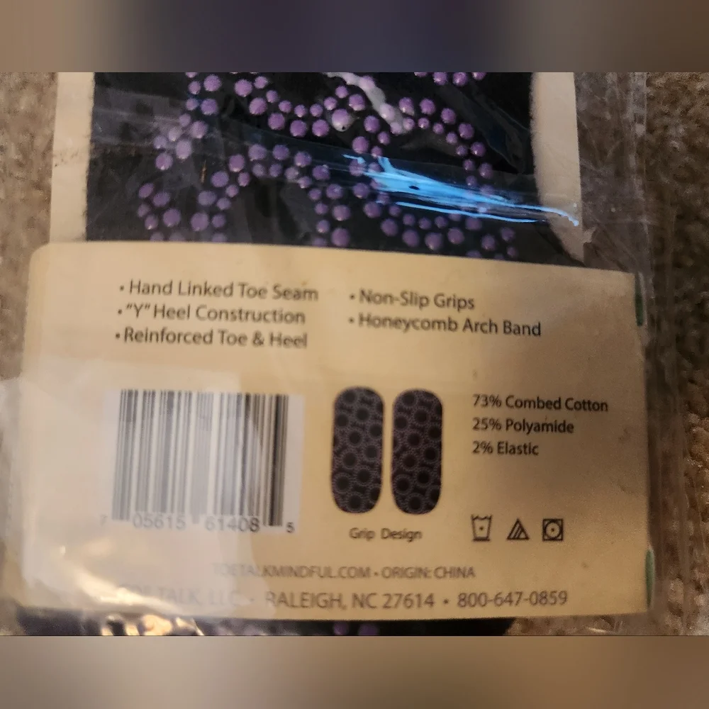 NWT‎ ToeTalk Yoga/Pilates grip socks